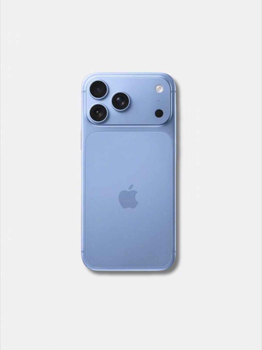 聊聊iPhone18 Pro的新配色复刻了经典远峰蓝的那款浅蓝色，低饱和灰调蓝配