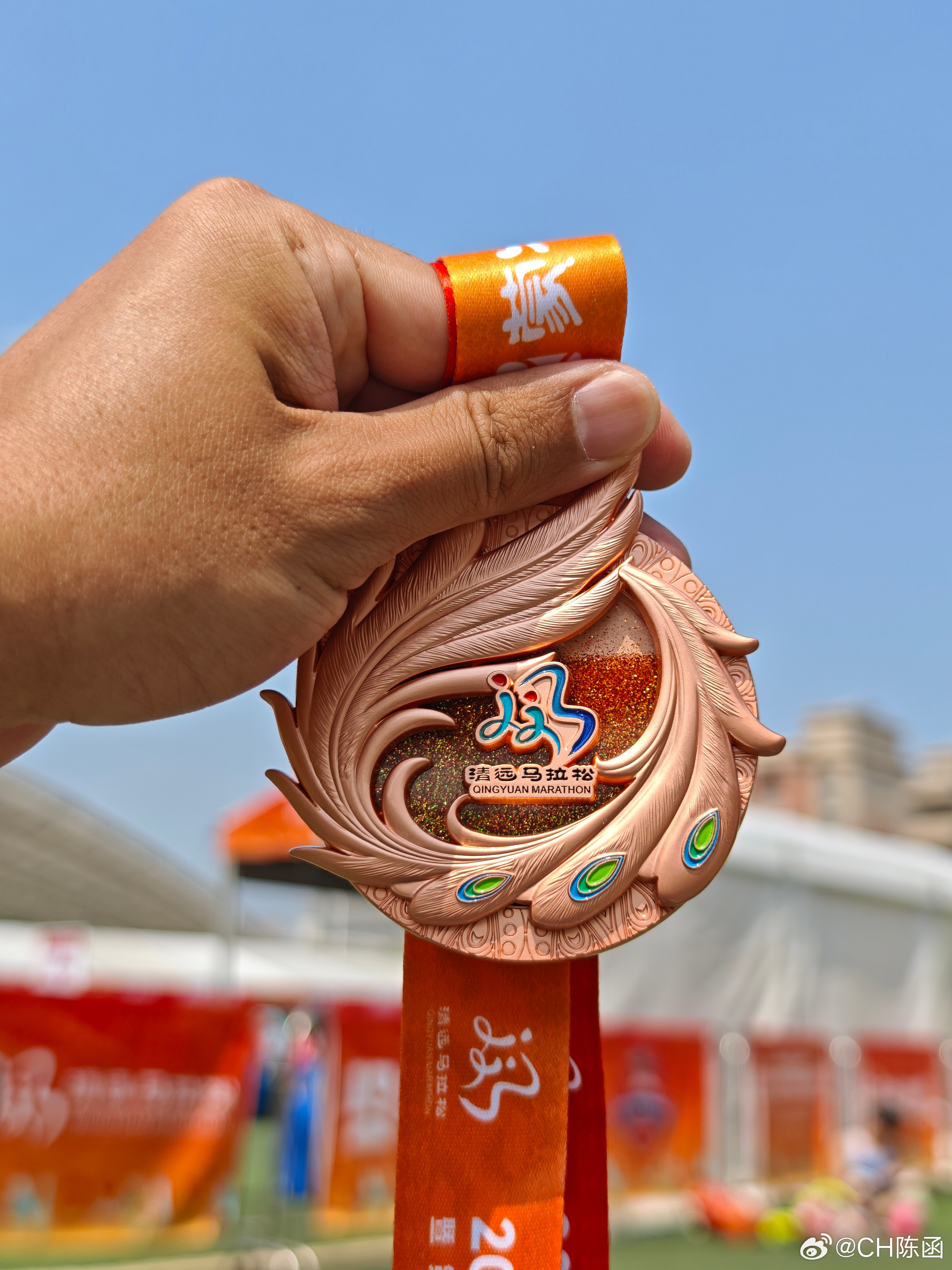 第43个马拉松，351安全完赛！基本完成了赛前设定的目标：跟着330兔子到30公