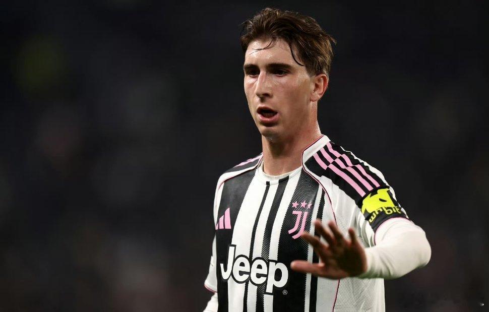 斯帕莱蒂谈米雷蒂：“米雷蒂是一位多面手。他是一名优秀的职业球员，对比赛节奏和足球