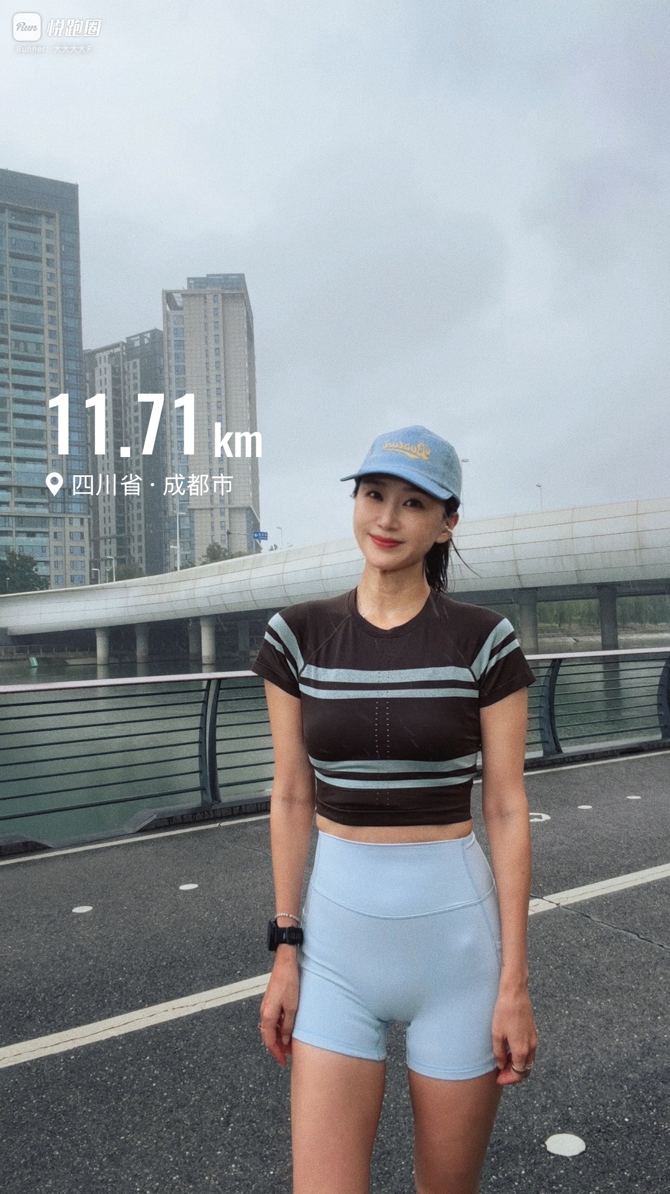 今天哟，跑出去雨越下越大跟路神差4km碰上…..早上出来跑不动，心率高，人疲惫…