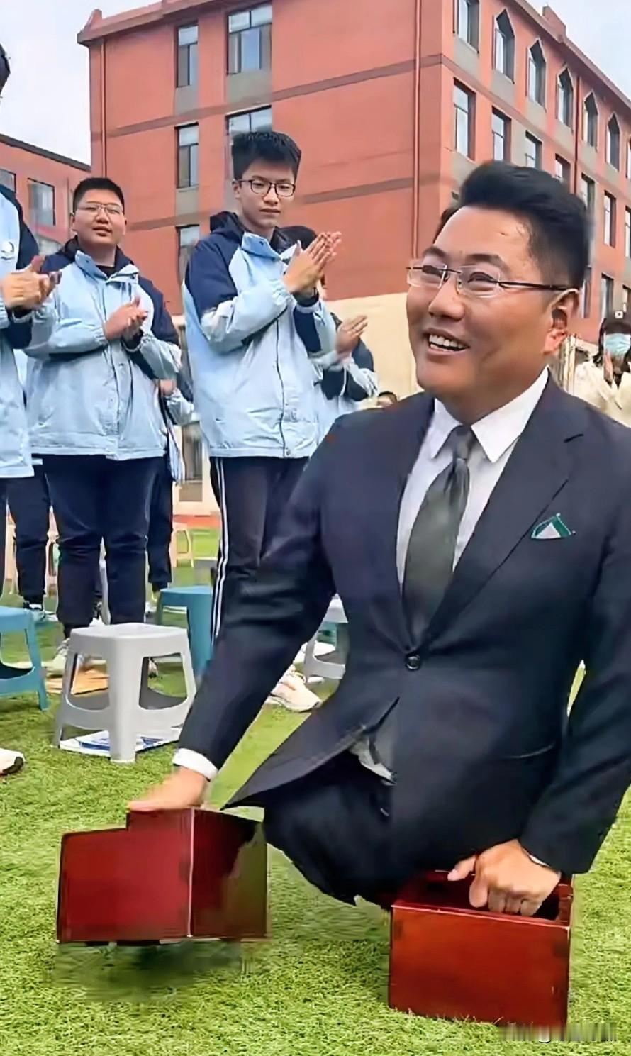 有梦想的人总是比别人付出得多，何况还是不健全的人

#记录我的2024#没有一种