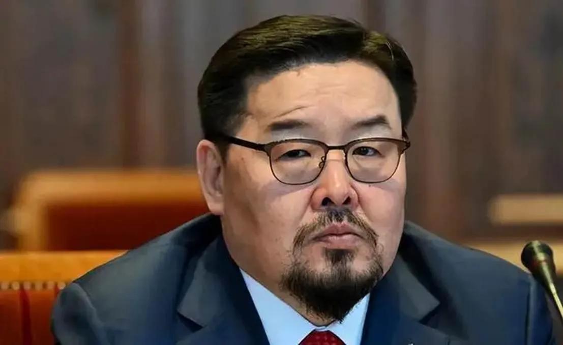 蒙古这回真是变了样！新总理一上台，就当着中国的面，把边境上几十年的老难题一股脑敲