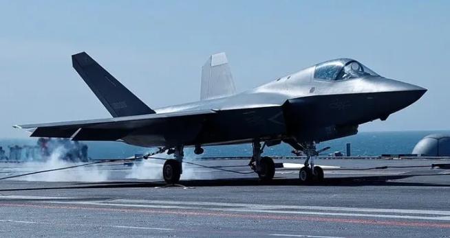 [微风]三哥又发表惊人言论，他们说中国发展五六代机并打算将歼-35出口到巴基斯坦