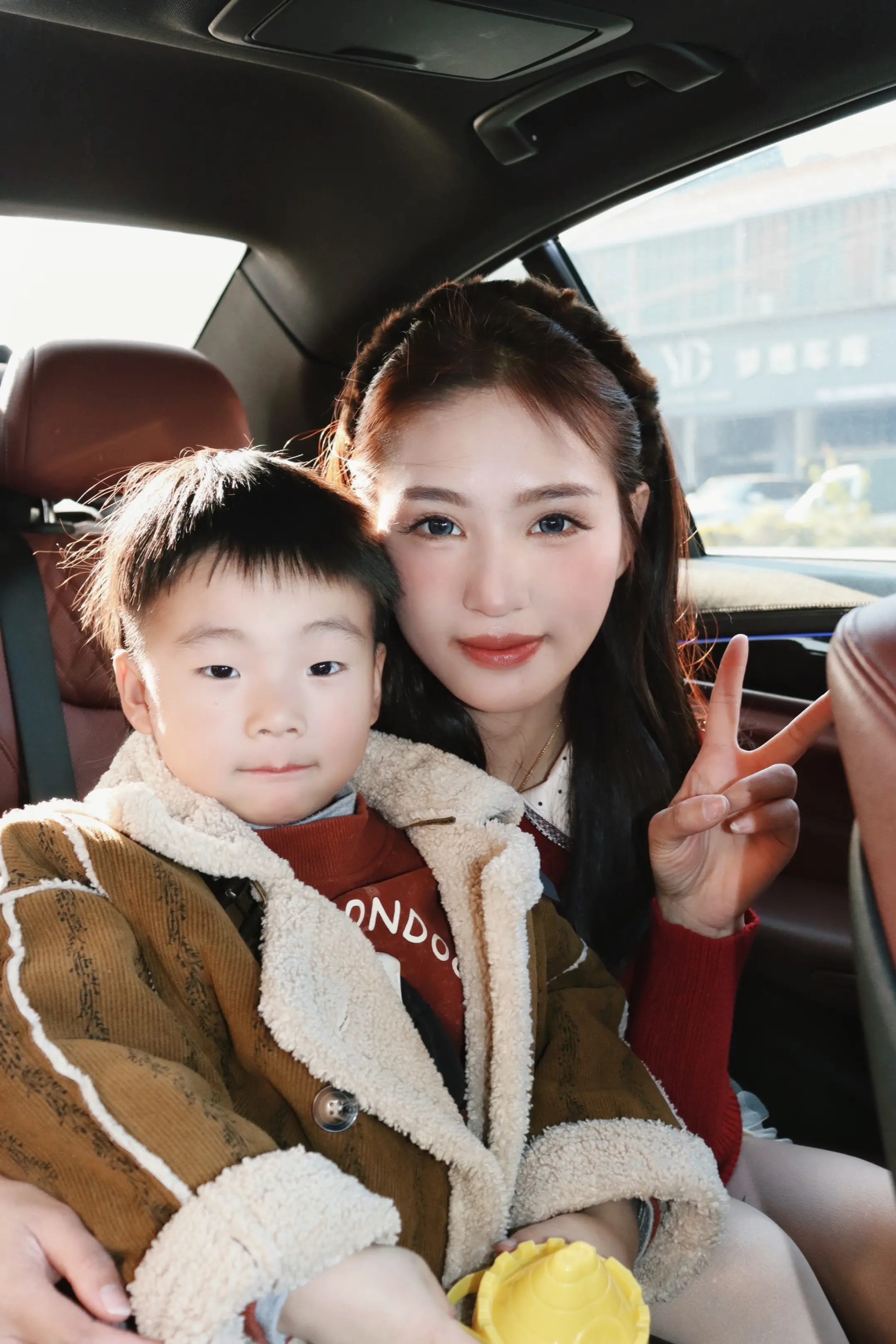 你一定知道我很爱你吧  我亲爱的老大 我每天从不吝啬跟你表达对你的爱 ...