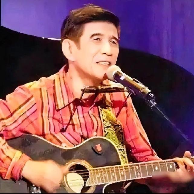 音乐人叶佳修
  叶佳修，1955年出生于中国台湾省花莲县，台湾词曲创作者、男歌