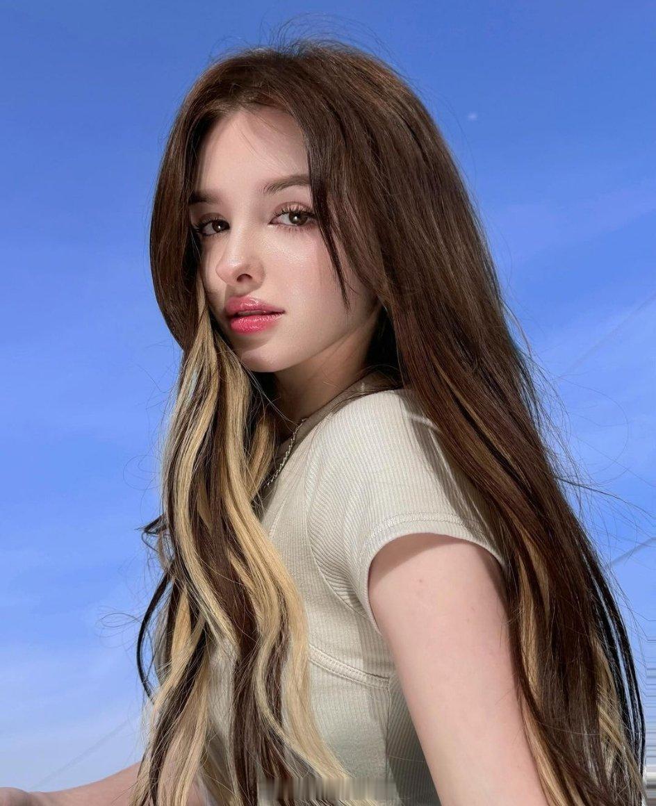 elina_4_22#ins欧美女头[超话]##女生头像##欧美##欧美女头##