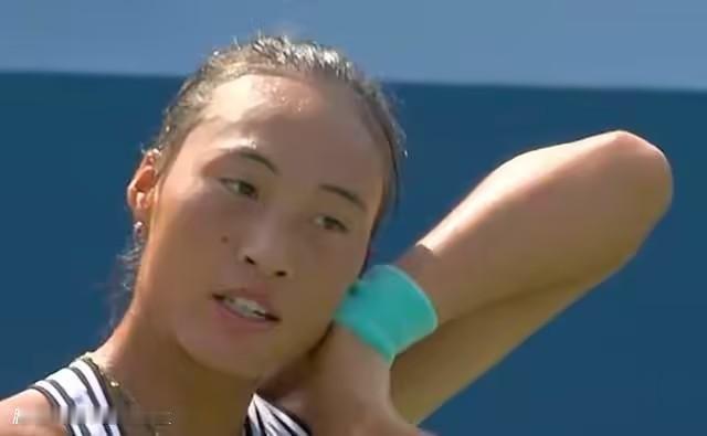 美网资格赛决赛轮结束一场比赛：郑钦文2-1普里丹金娜（6/4、3/6、6/0）恭