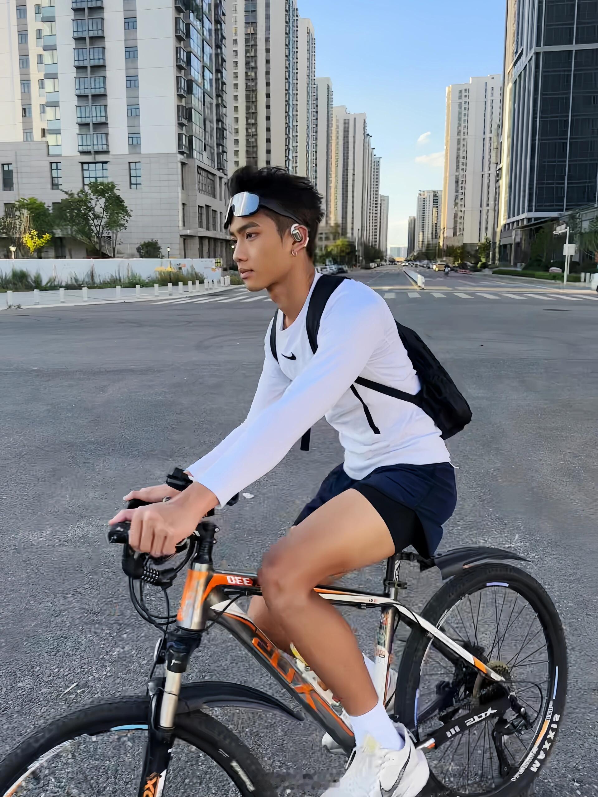 骑行有感觉吗？传送门丨韩文歌 ​​​