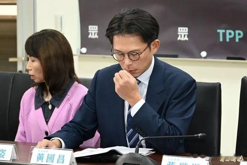 总要让人家留条后路的嘛！陆配李贞秀是否申请放弃对岸国籍成疑 黄国昌：应该由她自己