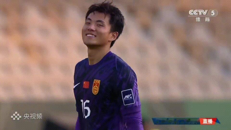 自信的微笑～中国足球需要的就是这样的自信！

本次U23亚洲杯，中国队意外的闯进