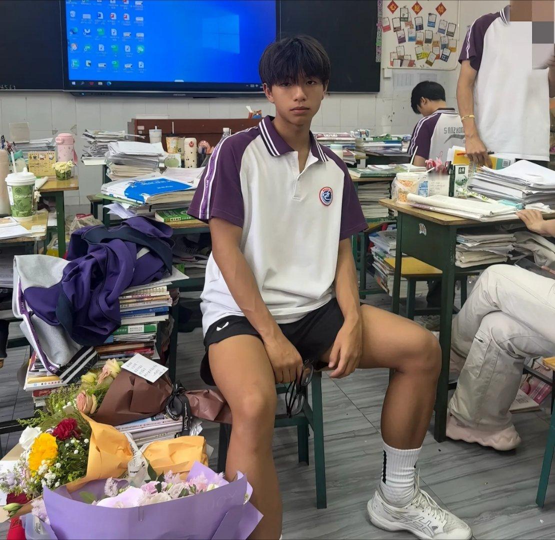 又是一年男高毕业季！想听听你们男高的故事！ 