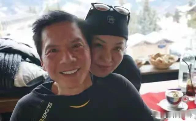 男女相爱一辈子，一定是这个女人更牛掰！
向华强这种“大佬”为什么会对向太这么好？