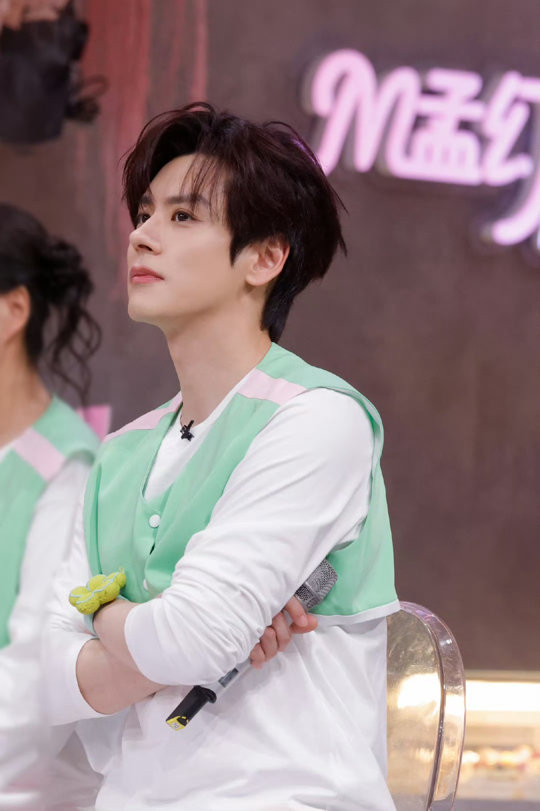 你好星期六全员脑洞夯爆了谁被好六街这波抽象表演戳中笑点了!全员脑洞大开，传词游戏