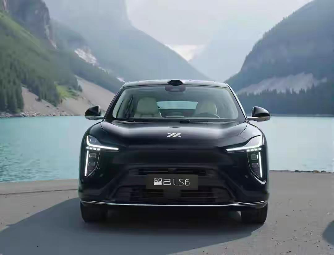 这就是赤裸裸的现实啊，一箱油在哪个国家最贵:
​英国：约需800元人民币，
日本