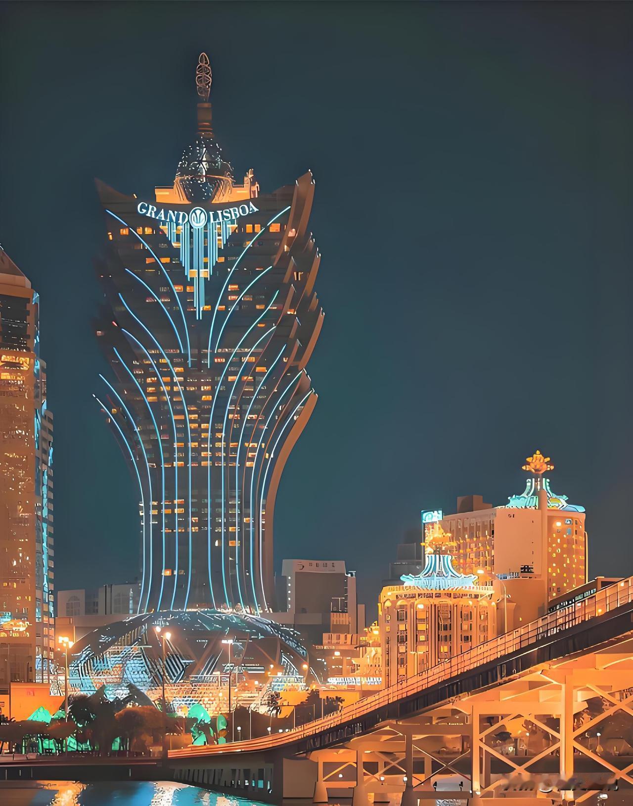 澳门之所以不闹腾，不闹独立，不闹分裂，不闹反共，甚至不闹亲台亲美，最重要的原因是