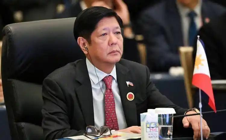 权力的棋盘上，背叛者往往比敌人败得更惨。因为他们不仅输掉了立场，更透支了信任。菲