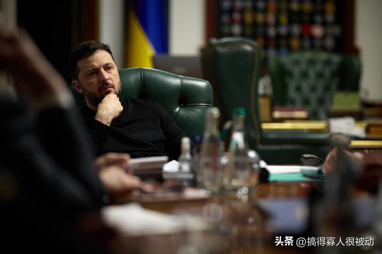 美国请求乌克兰提供关于拦截波斯“沙赫德”无人机的支持和专业知识。泽连斯基声称，“