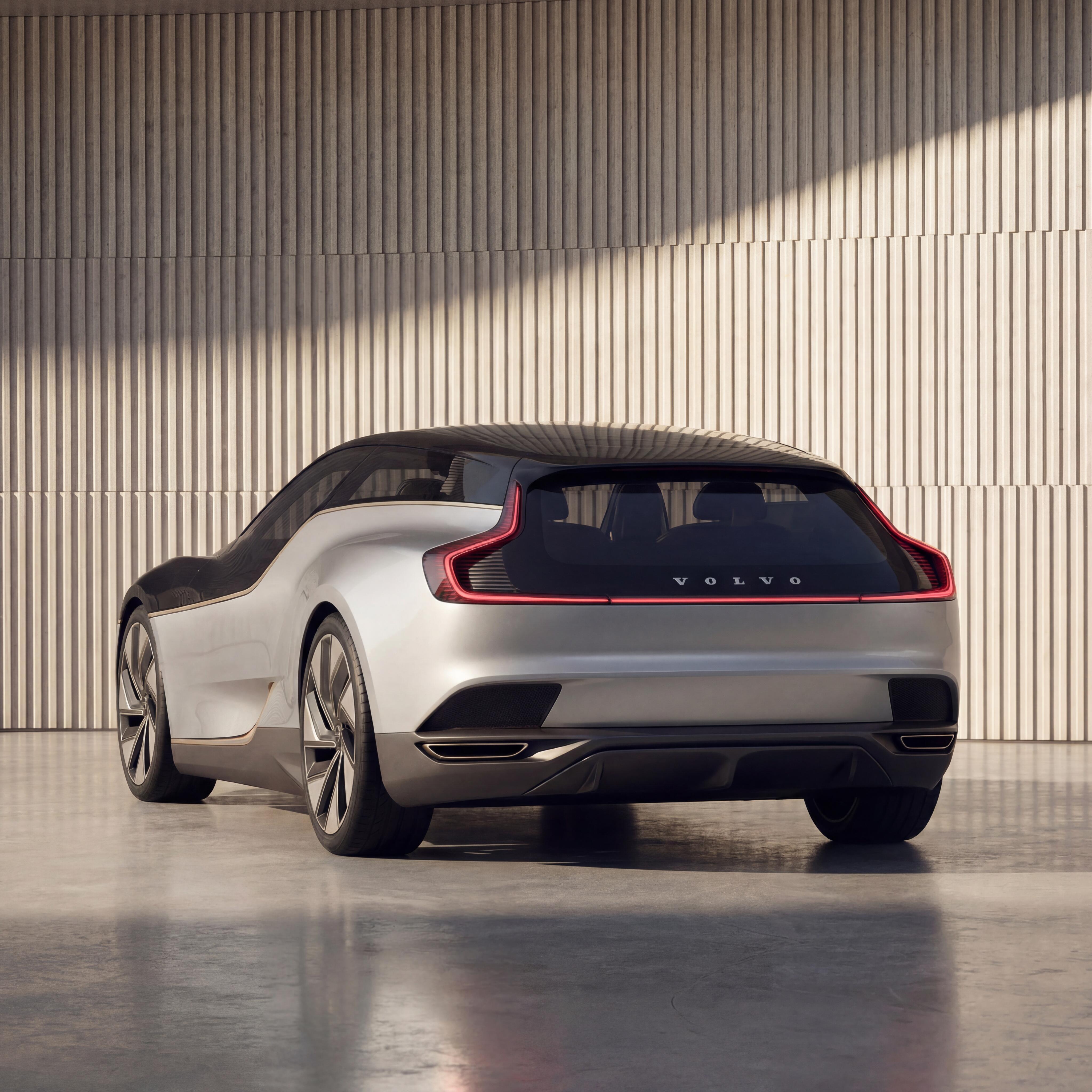 沃尔沃VCS猎装概念车：斯堪的纳维亚交响乐新世代简约美学，设计致敬沃尔沃p180