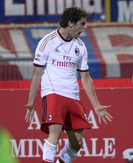 【意甲-罗比传射国米小将双响 AC米兰终场前2球3-3】意甲第5轮开始8场角逐，