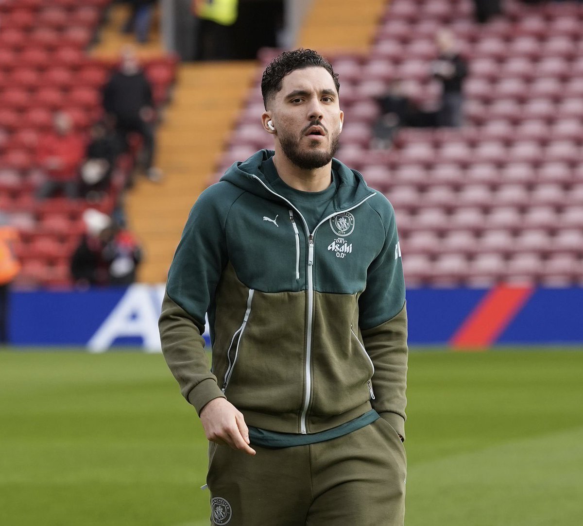 利物浦vs曼城Rayan Cherki 