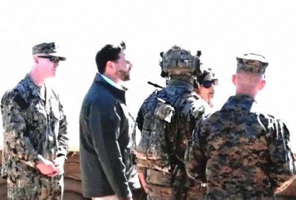 万斯遇袭差点ouwo了！！
10月18日万斯在出席海军陆战队建军250周年活动路