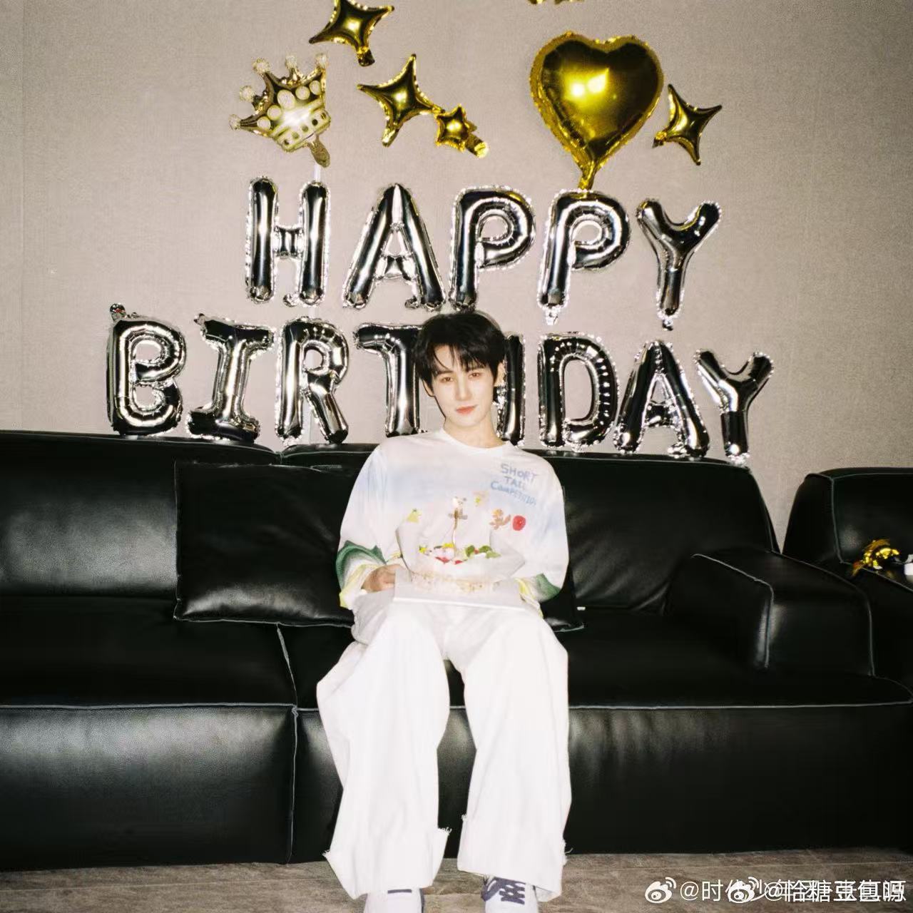 张真源跑男你知道的我从小就跟了你 时间真的好快，当年的小粉丝长成稳重的少年，终于