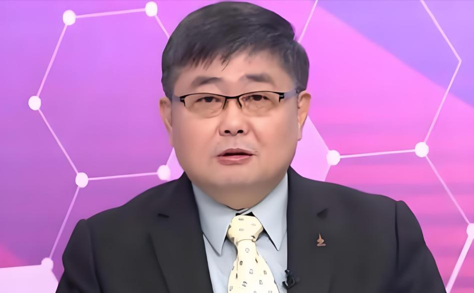 台海军前舰长吕礼诗这次可能危险了，他前段时间到大陆来参观军舰，他在接受媒体采访的