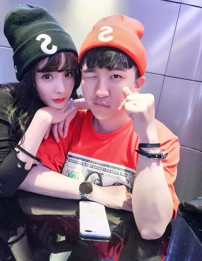 张大大塌房真的是全网喜大普奔，从来没见过哪个明星出事，有那么多人拍手称庆，张大大