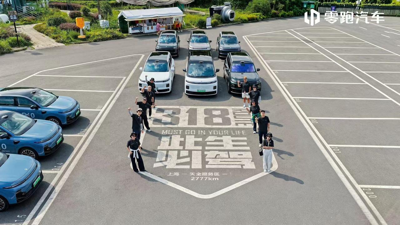 跑318电车能不能打？零跑D19实测：滤震、氧舱、智驾全在线
 
终于来到心心念