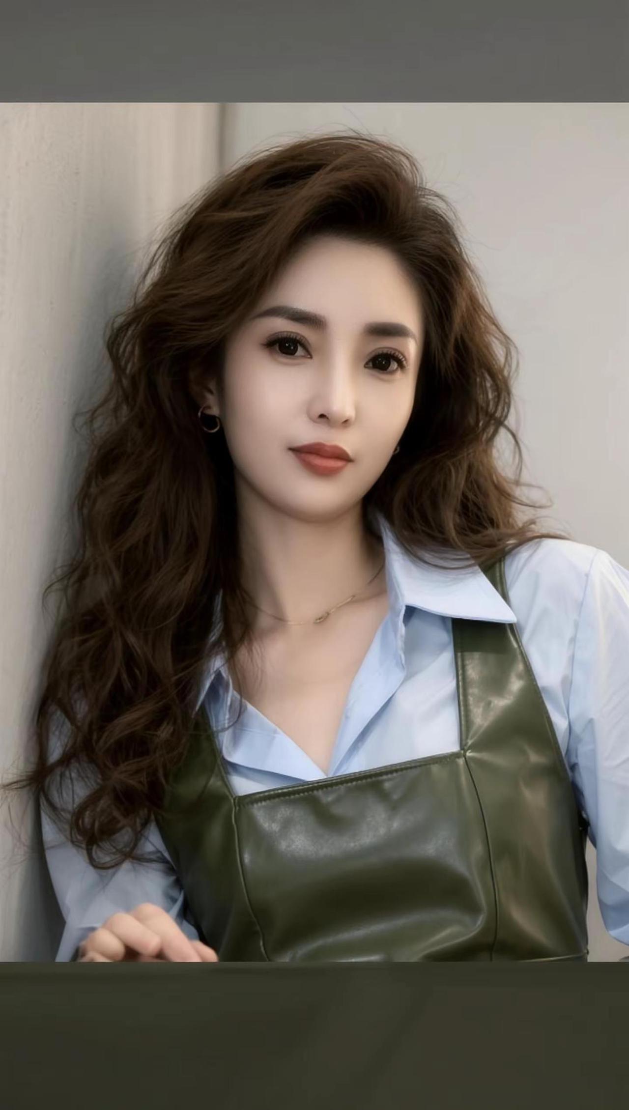 可盐可甜可油腻 气质女神范儿