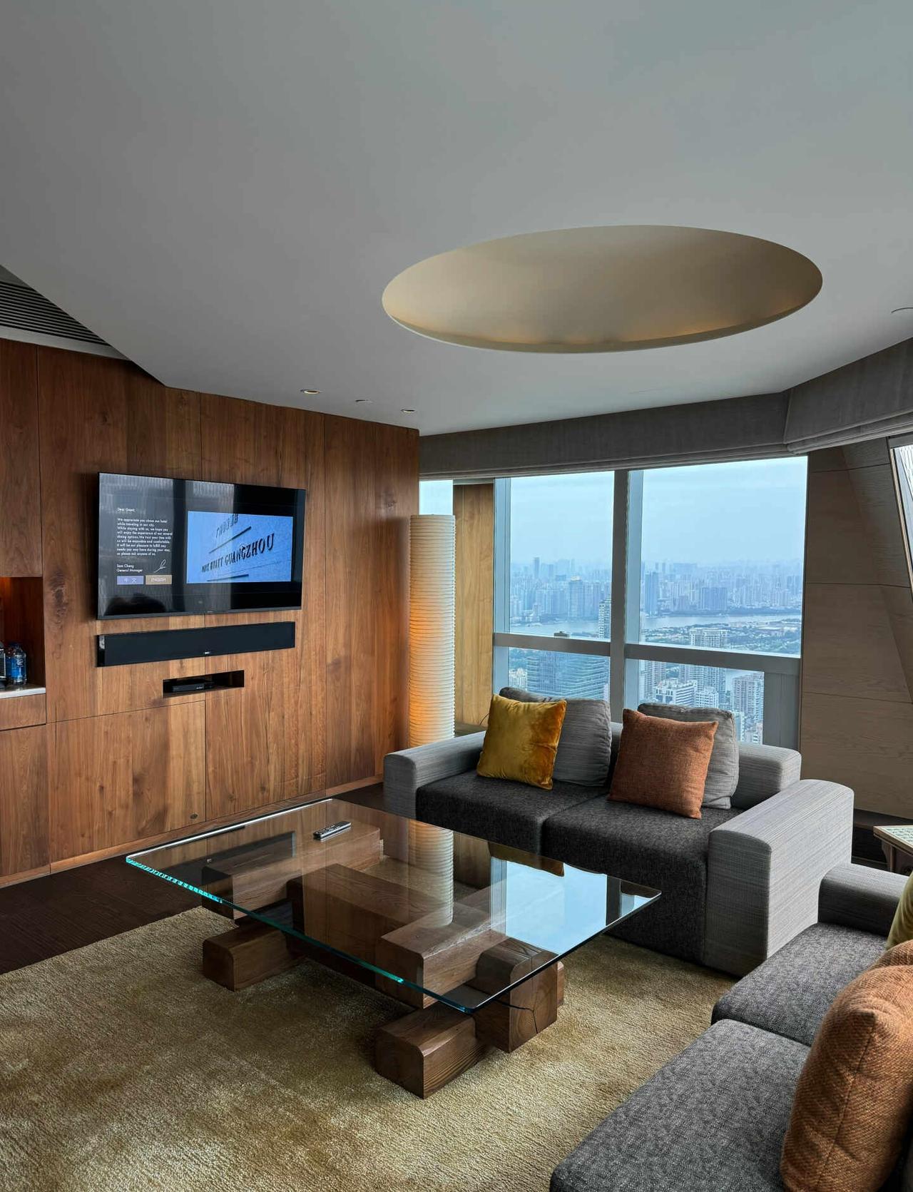 广州Staycation｜Park Hyatt
一家硬件不错但是服务不ok的酒店