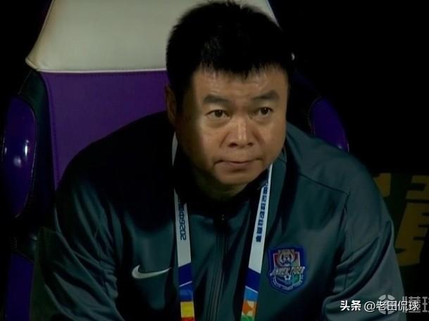 客战海港会是压倒于根伟的最后一根稻草吗？上轮在凤凰山，穆斯卡特用一套几乎“拼凑”
