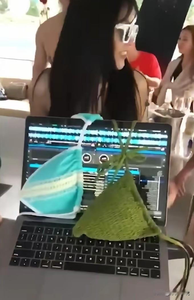 西方的游艇文化源自于“海盗文化”，而中国几千年的历史一直在抵抗海盗
把西方的游艇