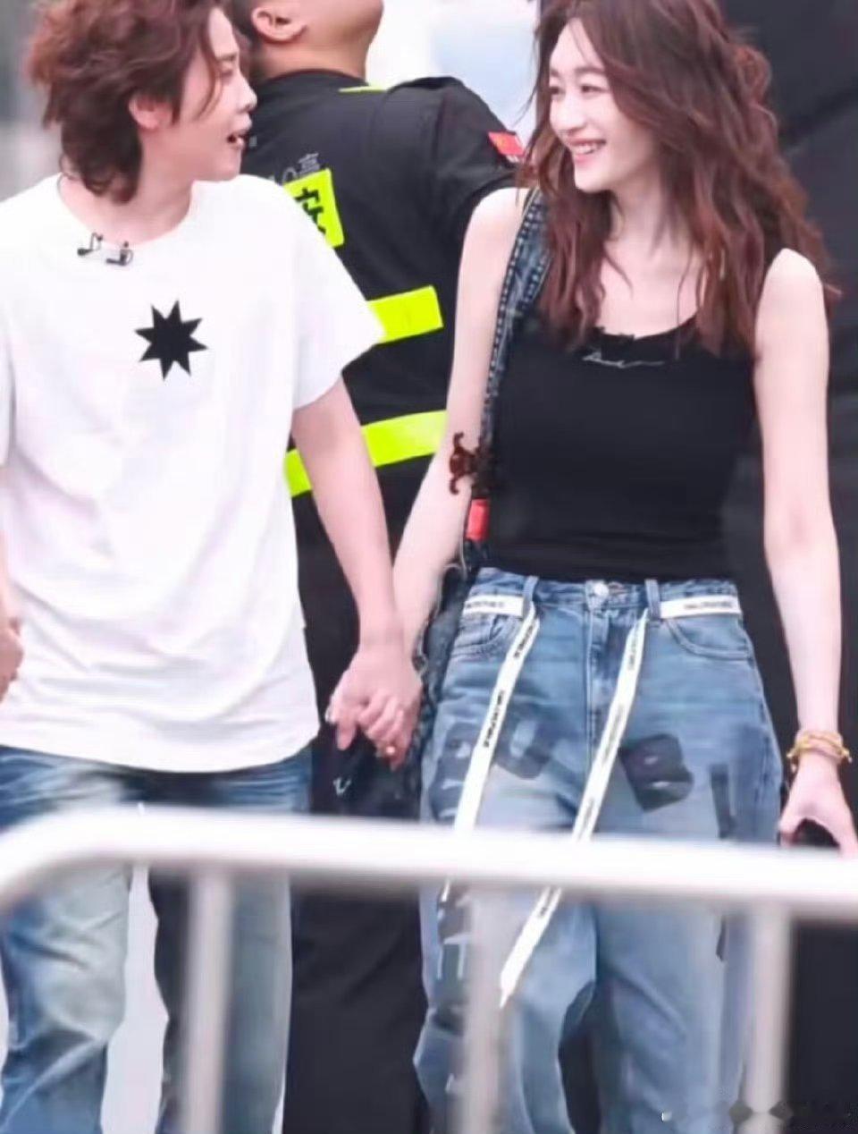 王濛在线花式表白李小冉，妥妥头号颜粉认证，神仙互动太好嗑王濛是李小冉颜粉王濛是李