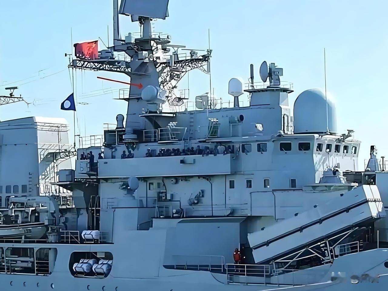 中国军人就是牛！

中国军人敢打必胜！

南海舰队全体官兵誓词！

中国军人只有