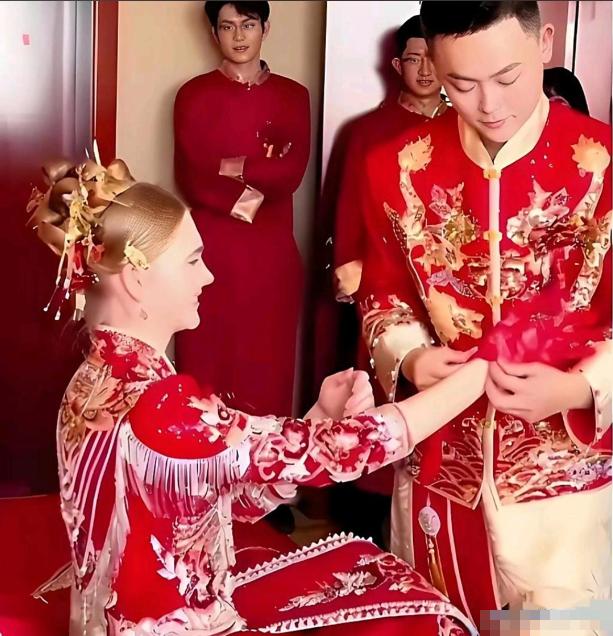 中俄通婚一年3万多对，中国男人婚后傻眼！体味重毛多胖得快，为了面子娶个洋媳妇，结