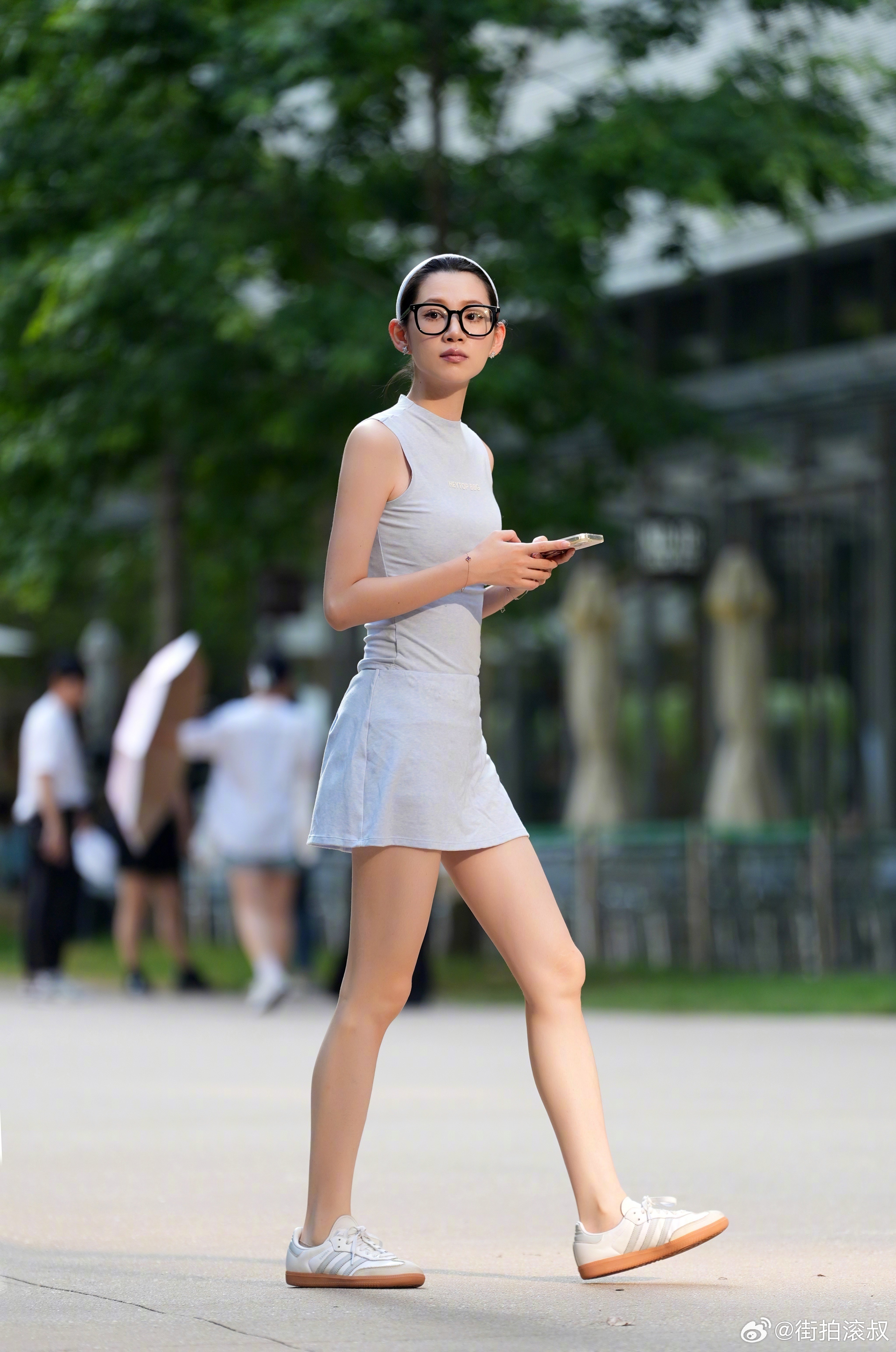 8月30日街拍更新，统一色调的舒服美[心] ​​​