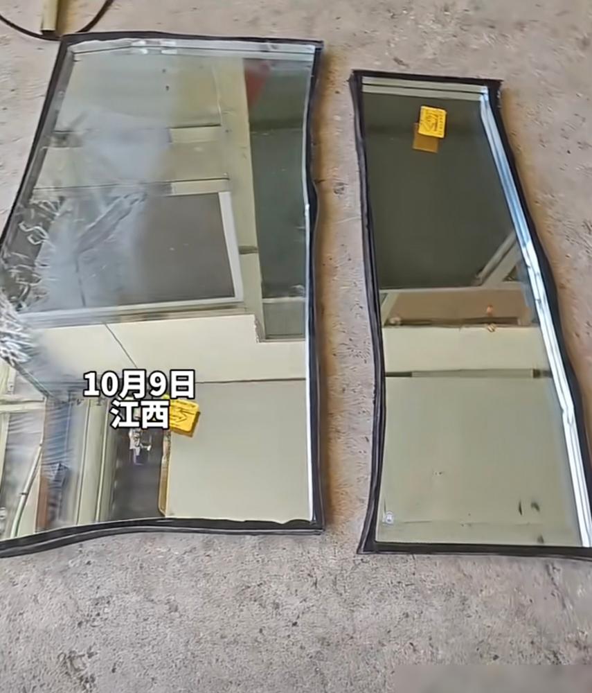 “脑袋被门挤了！”

割玻璃的看到成品后，和卖玻璃的看到订单时

肯定都会觉得对