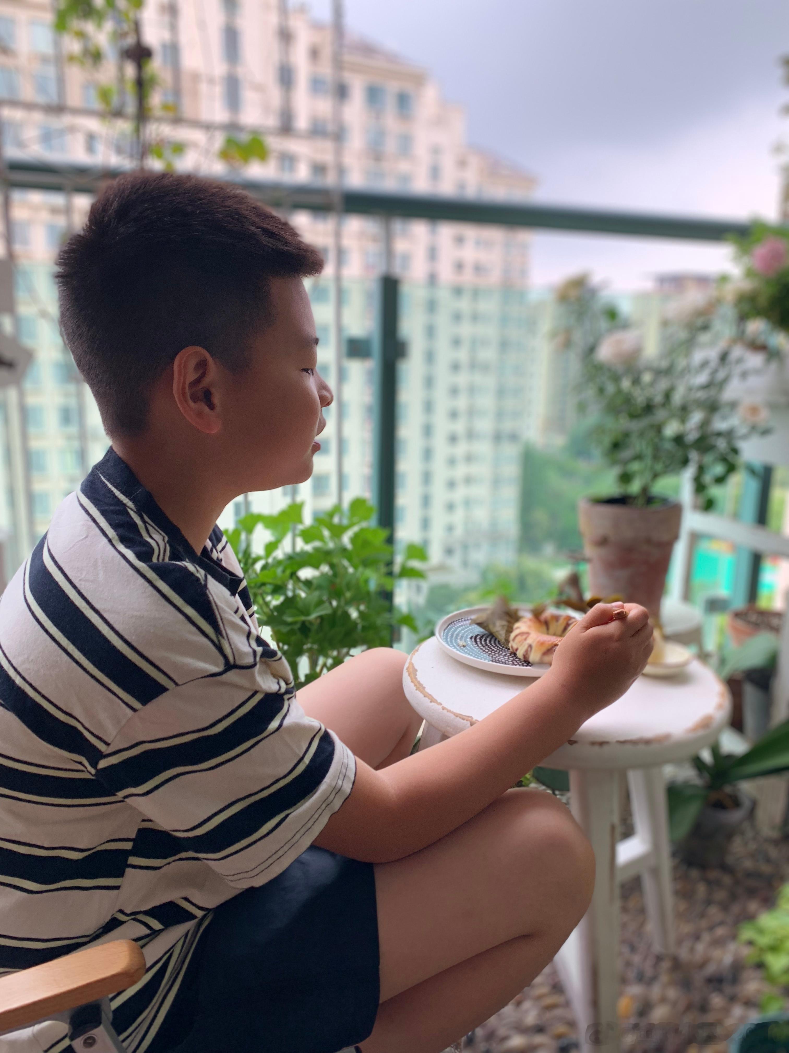早餐第二波邀请harry哥哥来家里毕竟来一个有仪式感的早餐是继续学习写作业的动力