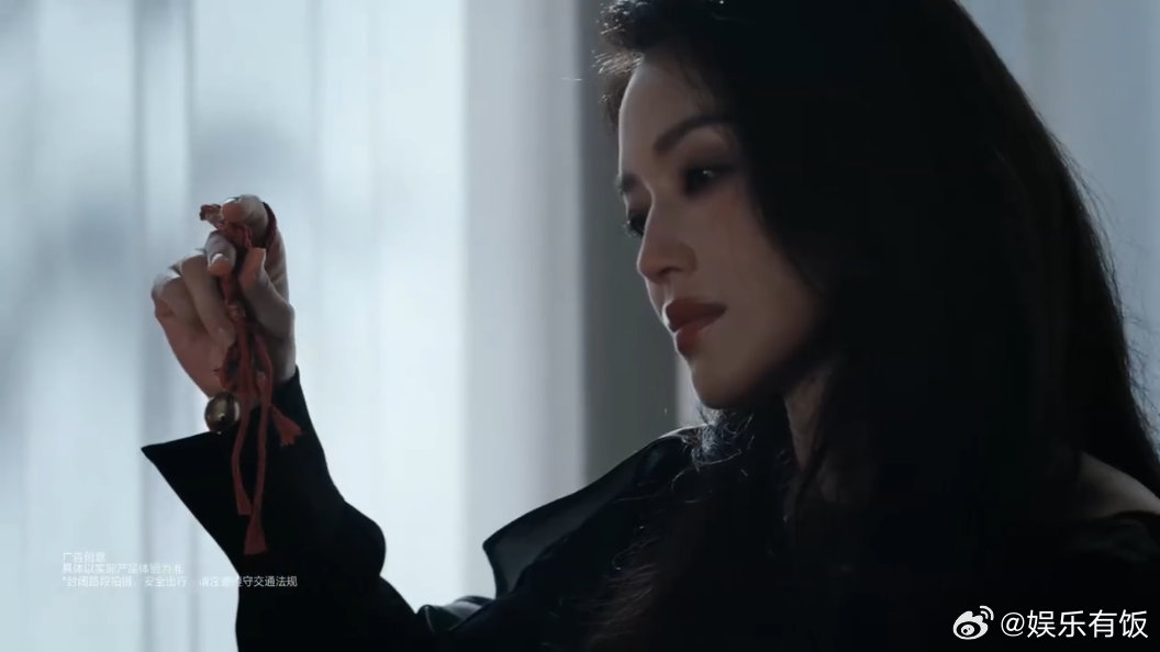 贾樟柯点评舒淇新片 温柔的演绎遇上深刻的解读，格外动人。舒淇将对长路的不舍娓娓道