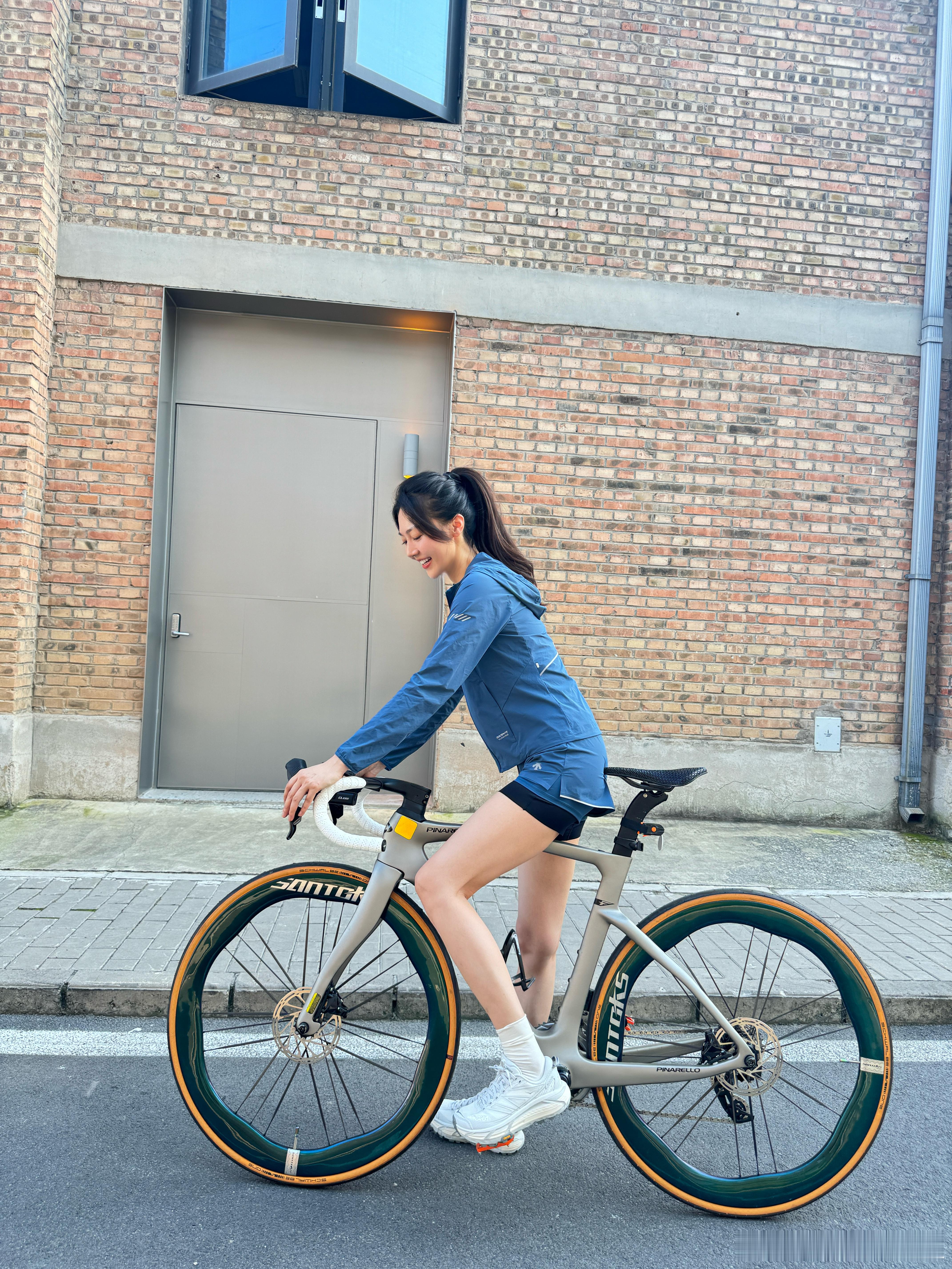 黄梦莹 🚴🏻‍♀️ 骑单车初尝试 ​​​
