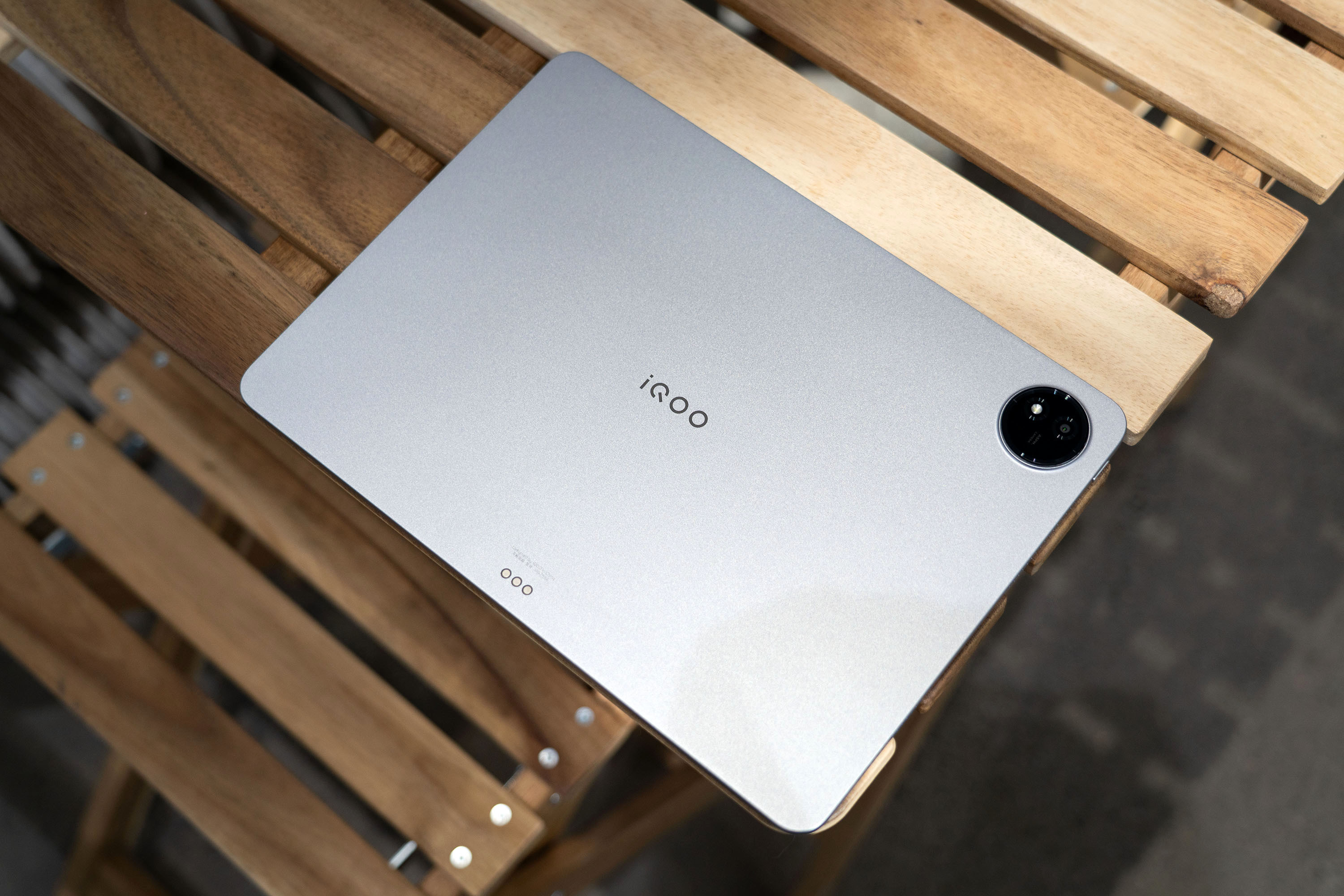 iQOO Pad5真香预警！你的下一台电脑有可能是iPad，12.1英寸2.8K