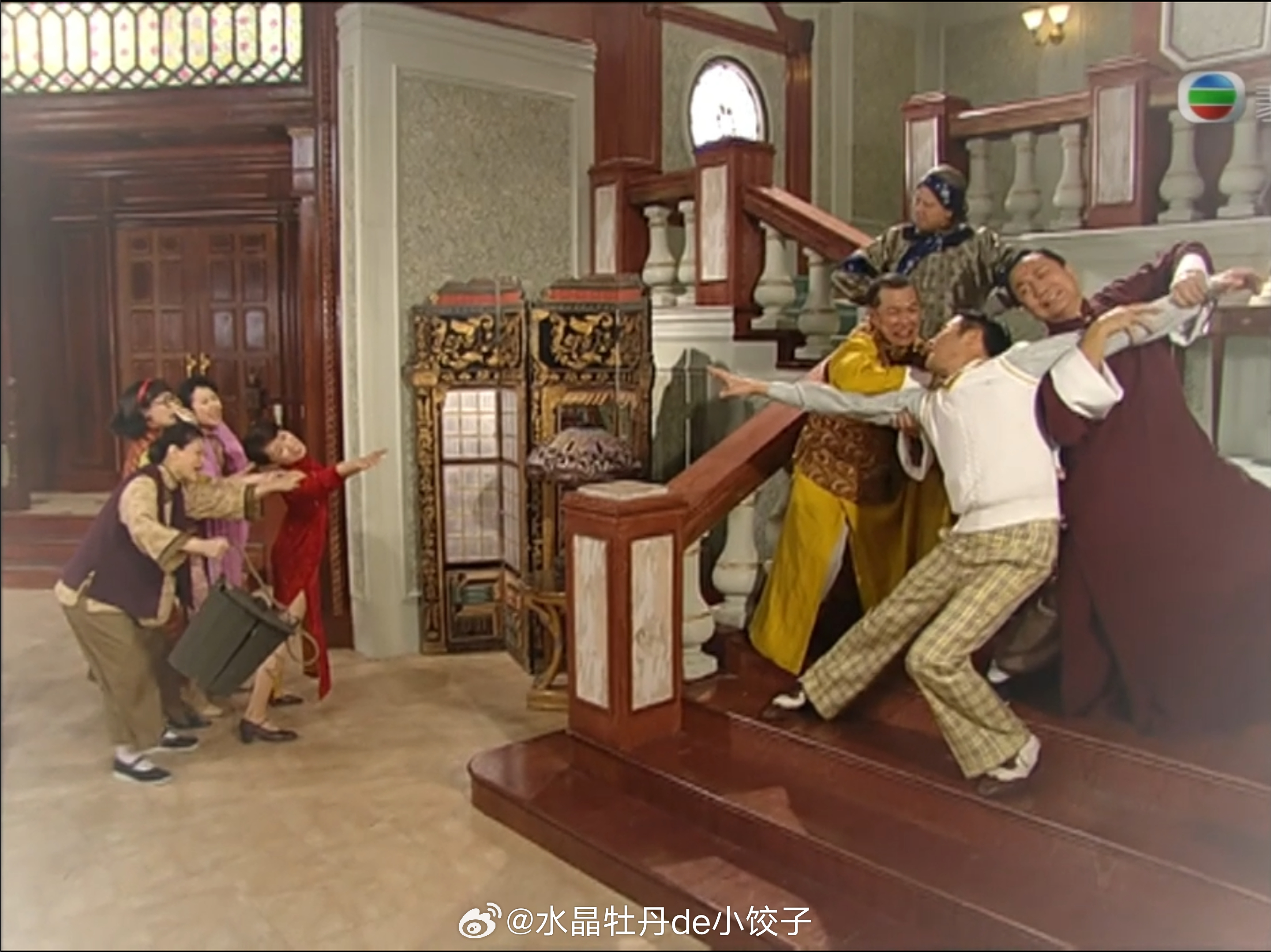 哈哈哈哈哈哈哈哈哈哈哈哈天赐你俩在干嘛！！！这画面你小妈知道吗！！！