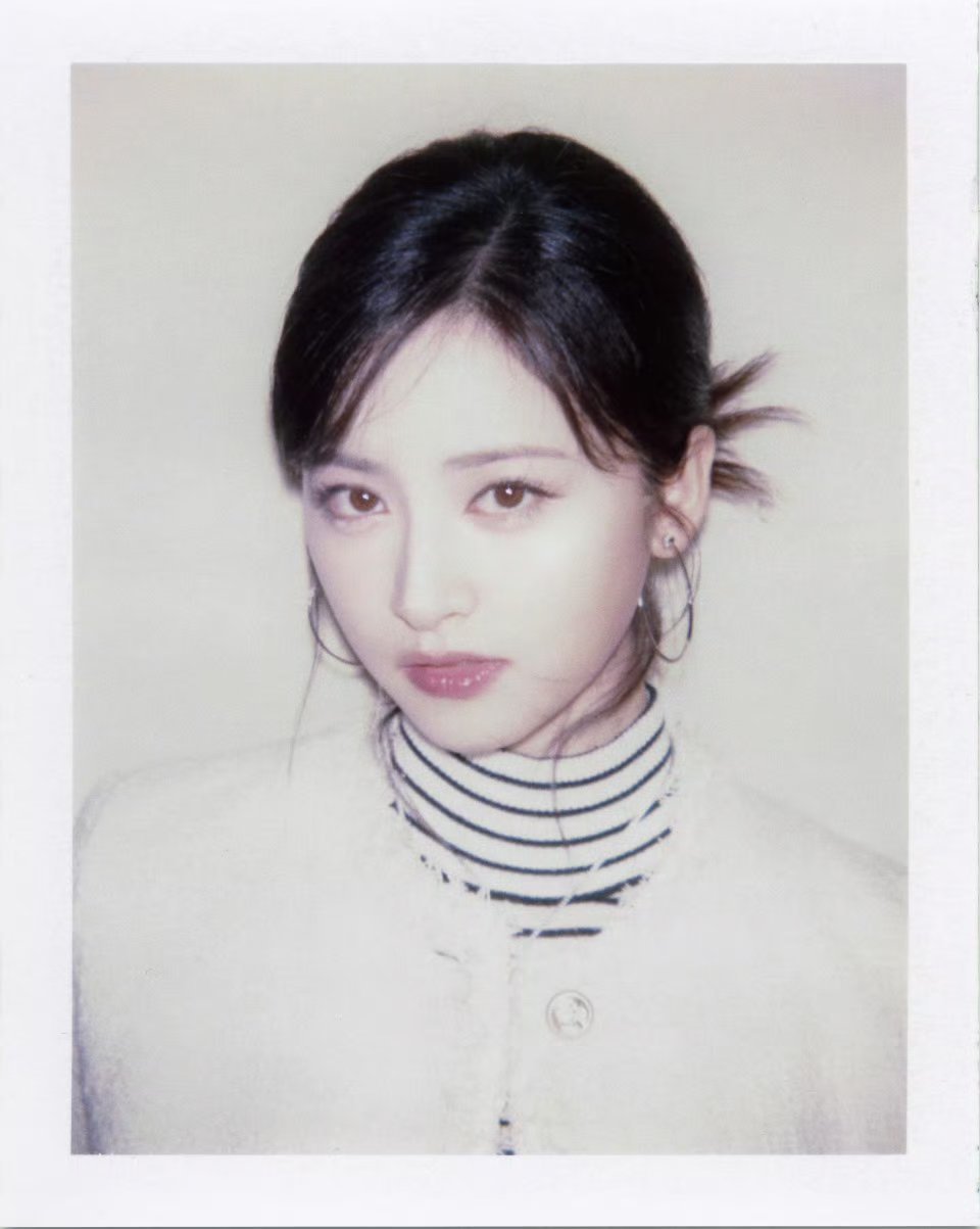 等到沈月的撕拉片啦[送花花] ​​​