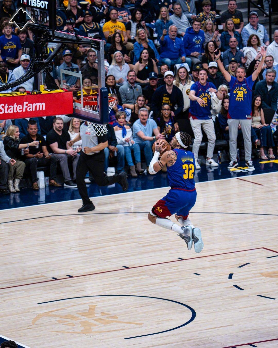 一队一节！半场结束，掘金主场64-64和森林狼打平！掘金最多一度领先19分，森林