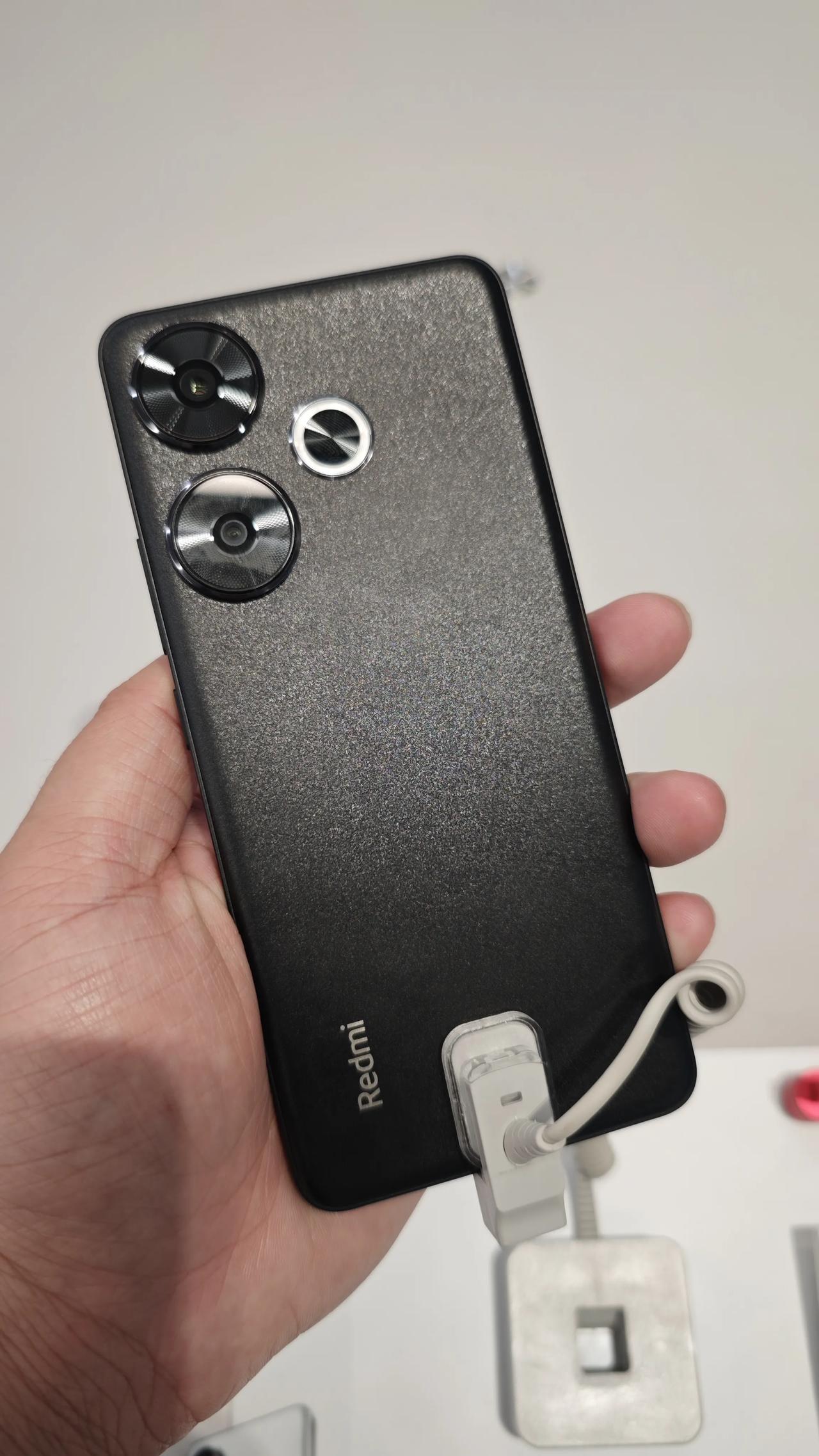 不好意思了，让那些说骁龙8s Gen 3不行的人失望了，Redmi Turbo 