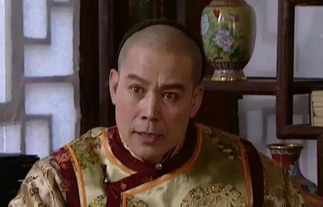 1697年，亲征噶尔丹回京的 康熙 ，虽说大胜归来，却满脸怒色，他先是处决了太子