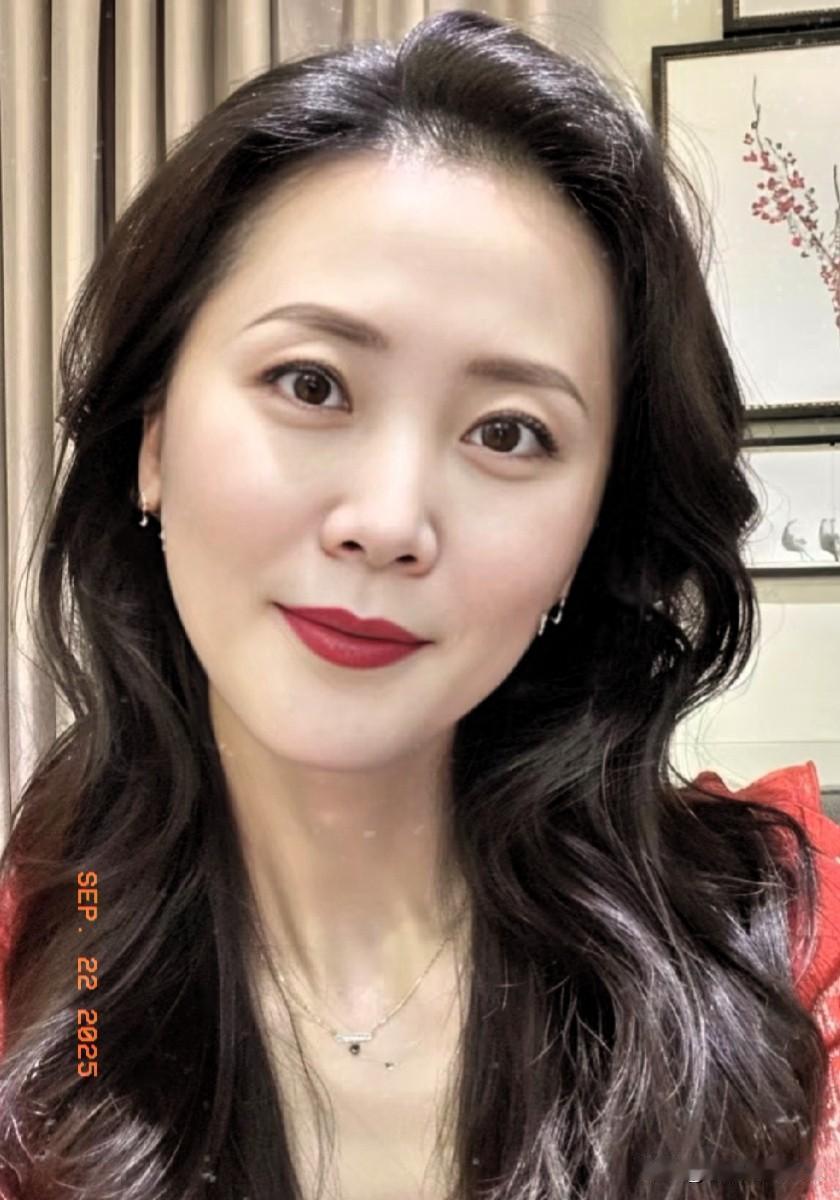 果然正如人们常说，
女人三十如狼，四十如虎。
这下我算是明白了！

今天亲身体验
