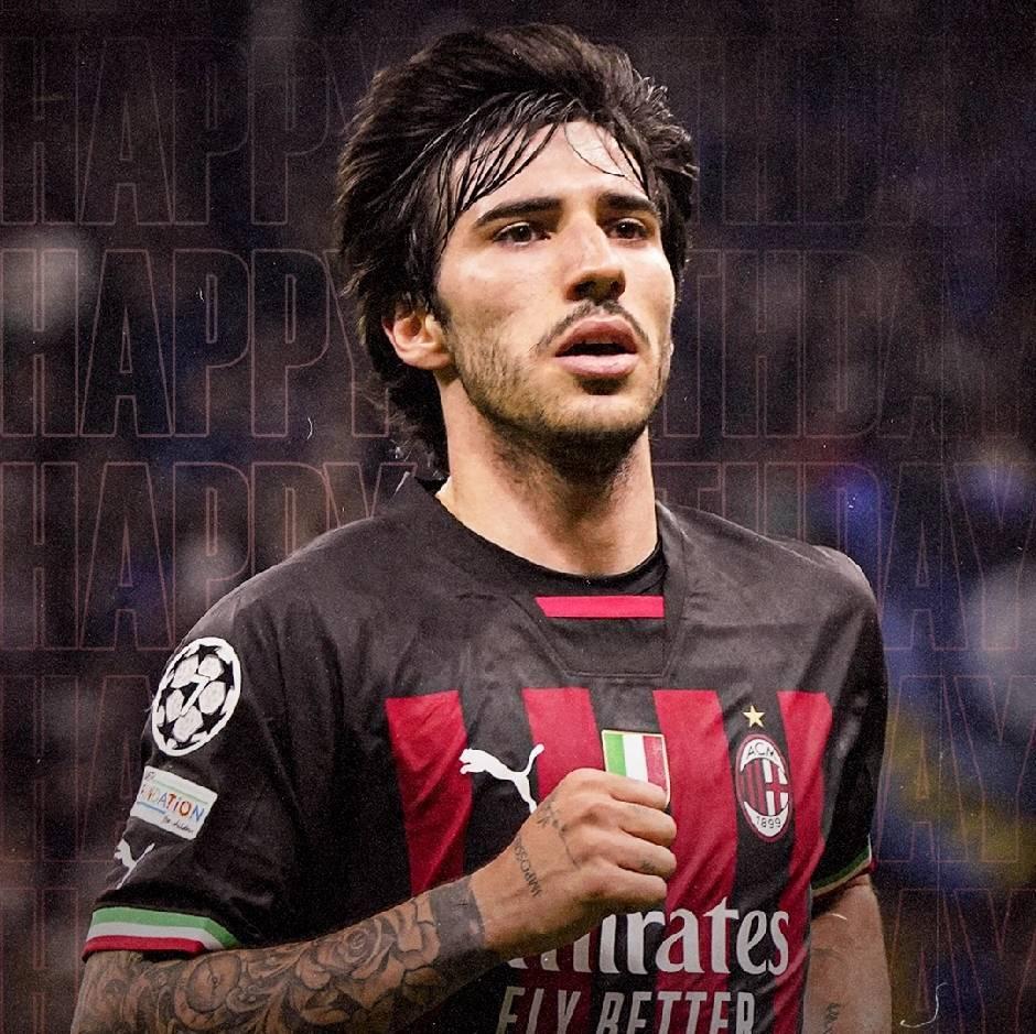 意大利雪上加霜！
意大利在最后一场比赛必须9比0赢球，才能打进世界杯正赛。否则只