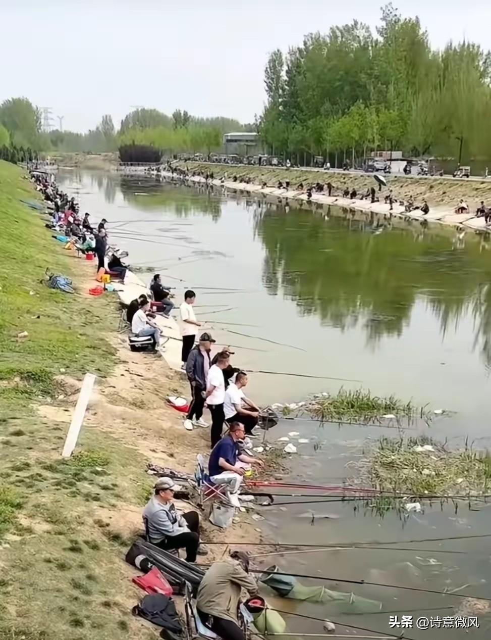 今天算是开了眼界，原来这年头不上班、不愁钱的人遍地都是！别人早出晚归拼命挣钱养家